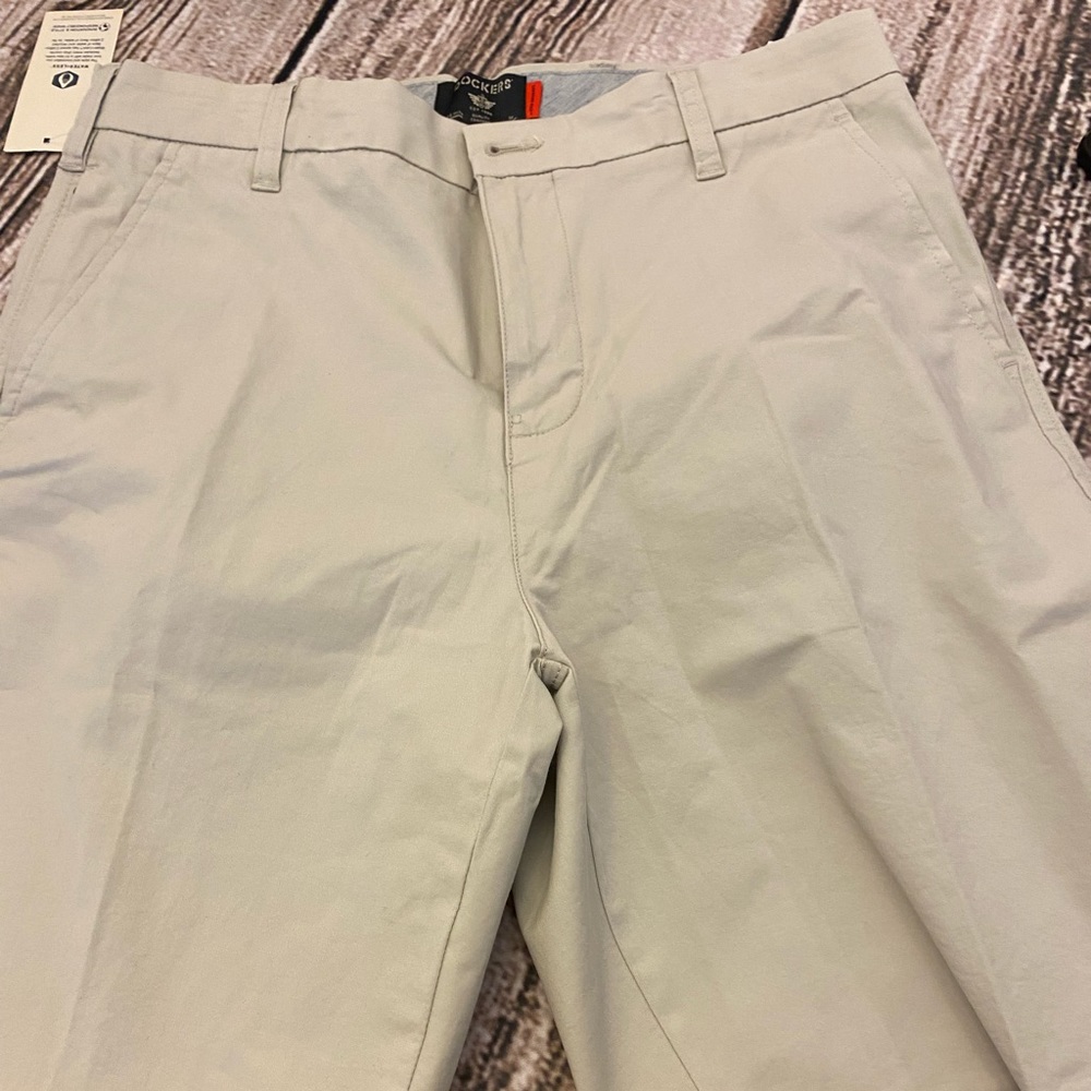 Men’s Dockers shorts